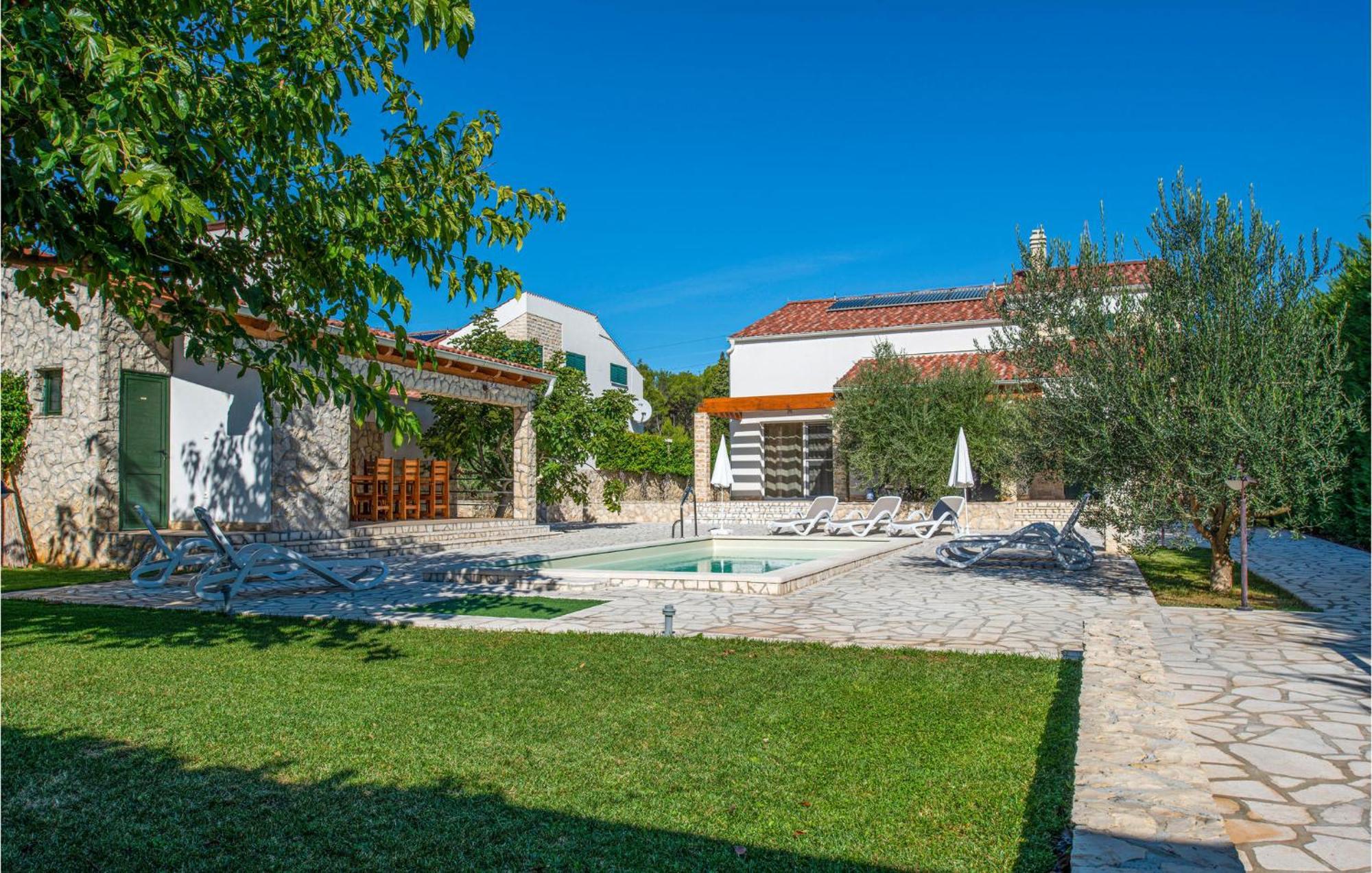 Lovely Home In Sibenik With Wifi Exterior photo